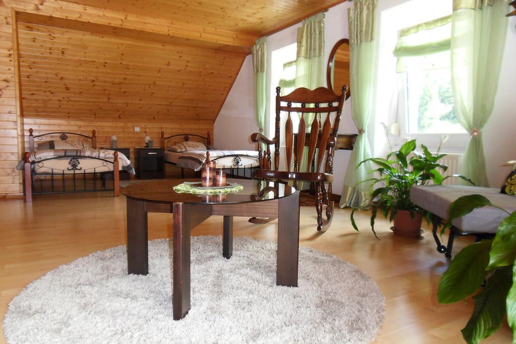 Apartment Sotocje Dolenja Trebusa الغرفة الصورة